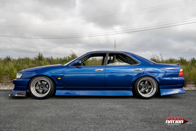Nissan Laurel c35 i