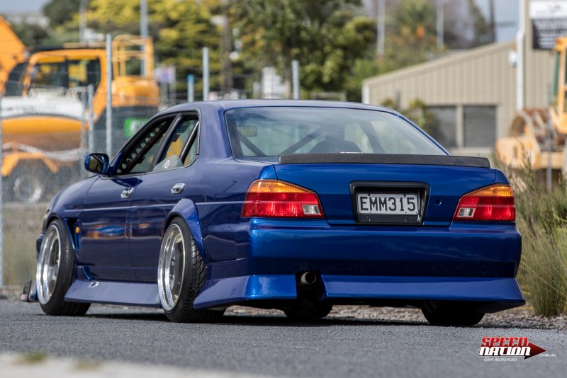 Nissan Laurel c35