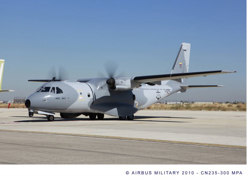 Самолёт CN-235 шасси