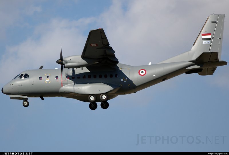 Самолет casa c-295