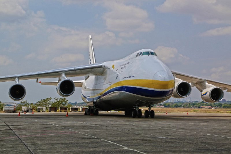 АН-124 Руслан Антонов