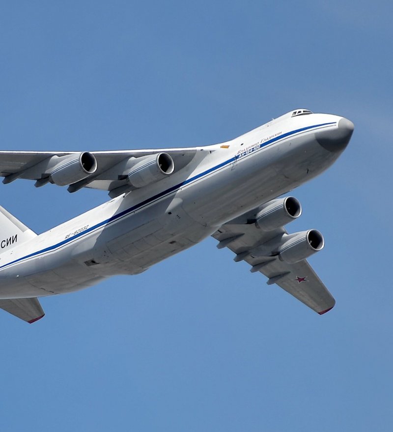Аварийная посадка АН 124 В Новосибирске