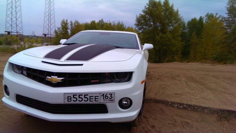 Шевроле Самара белая