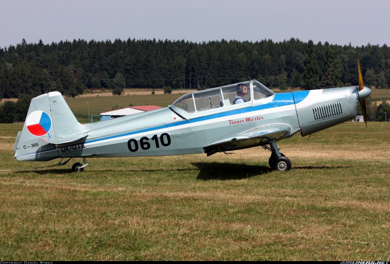 Zlin 42
