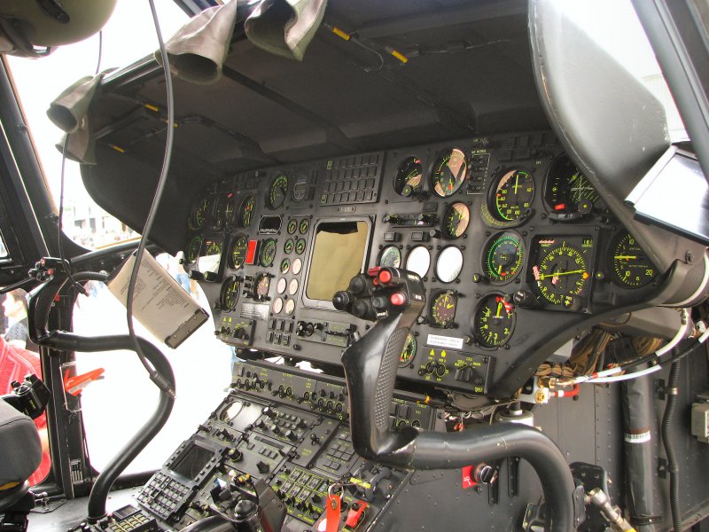 AGUSTAWESTLAND aw139 кабина