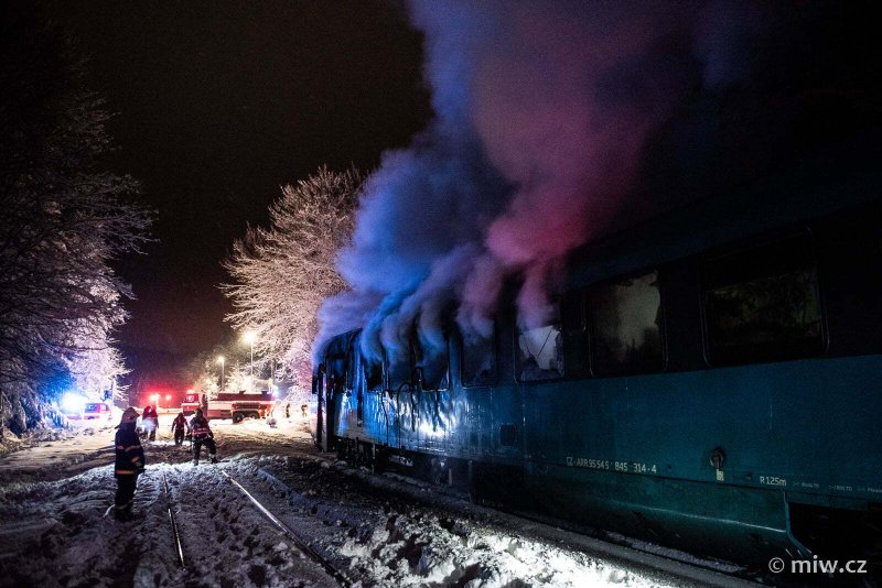 Зацеперы на поездах дальнего следования