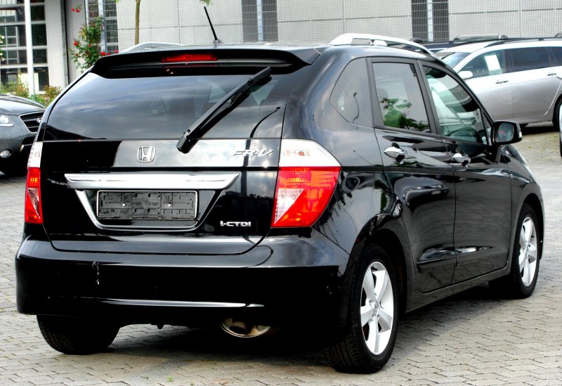 Honda fr-v 2.0 МТ