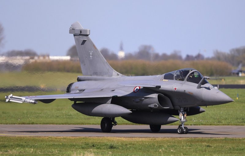 Многоцелевой истребитель Dassault Rafale