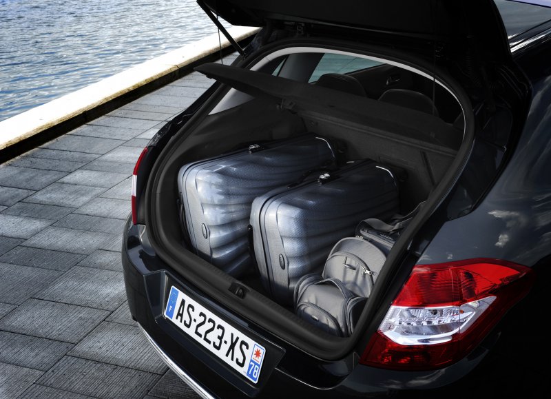 Citroen c4 багажник