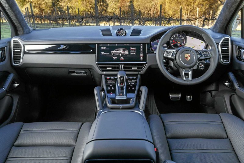 Торпедо Porsche Cayenne 958