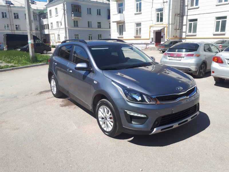 Kia Rio x-line серый
