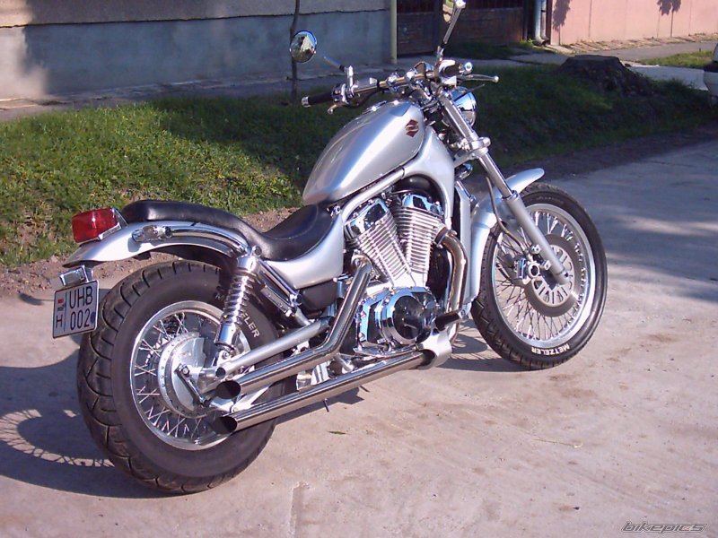 Мотоцикл Suzuki Intruder 400