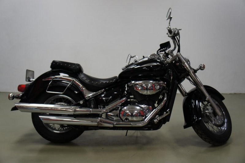 Suzuki Intruder 400