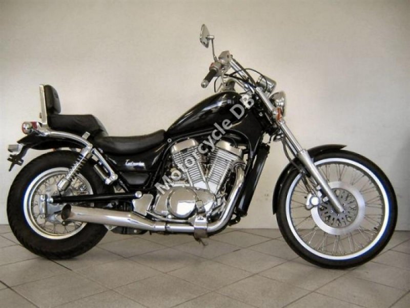 Suzuki Intruder vs 400