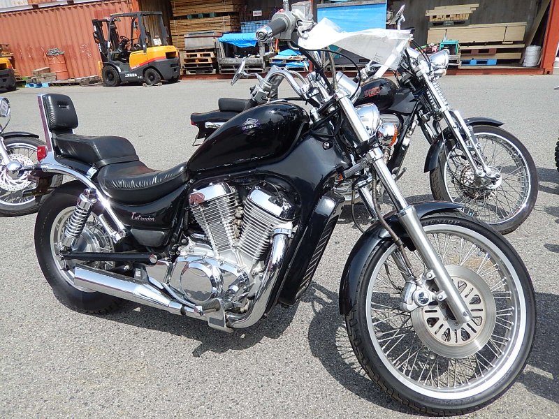Мотоцикл Suzuki Intruder 400