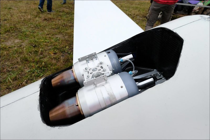 Радиоуправляемый планер e-Flite UMX Radian BNF С технологией as3x