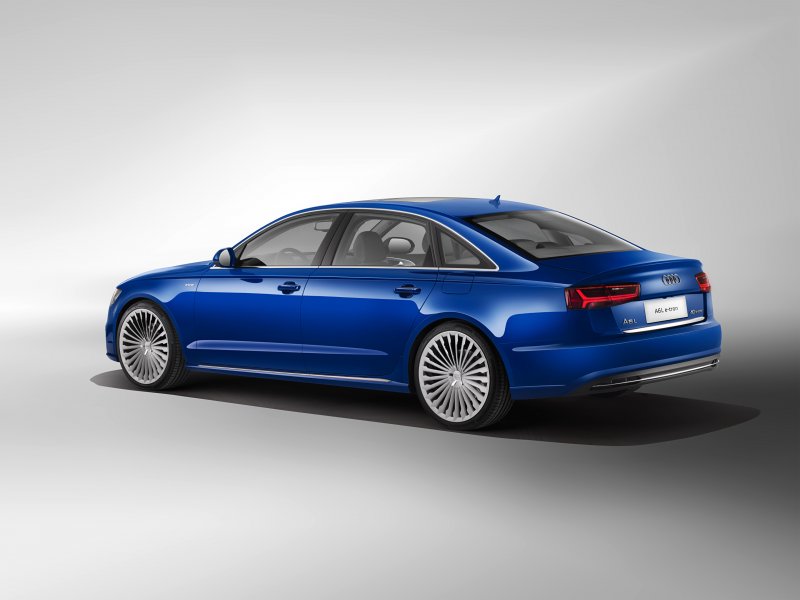 Audi a6 синяя