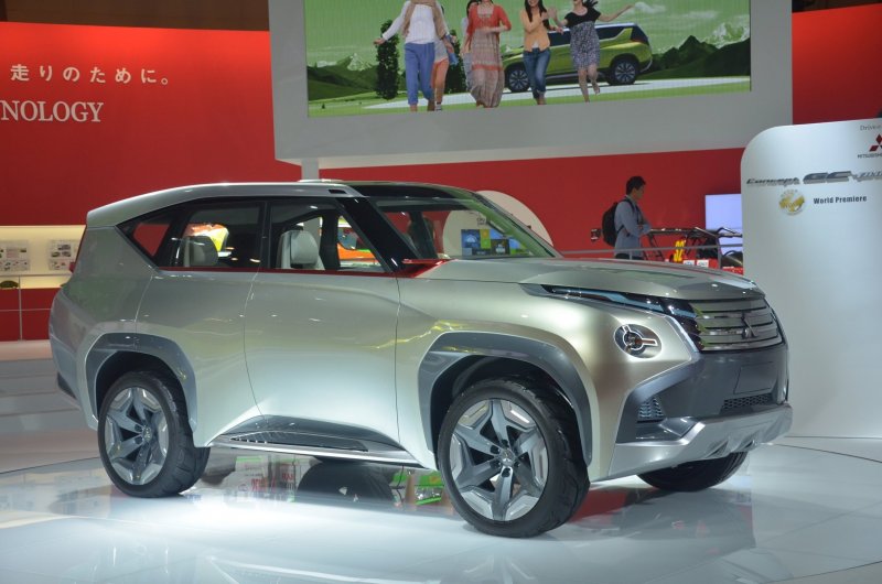Mitsubishi Pajero 3 поколение