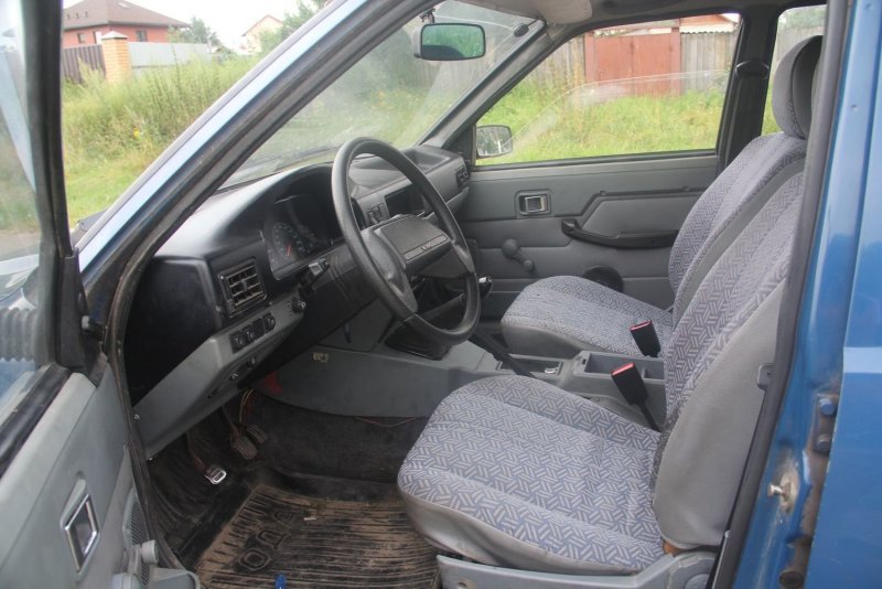 ИЖ 21261-030 салон