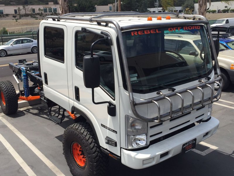 Isuzu Elf 4x4 двухкабинник