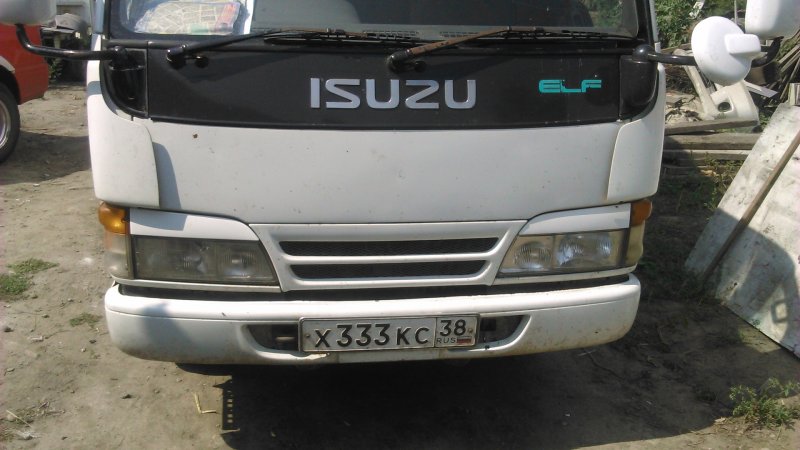 Ресничка Isuzu Elf