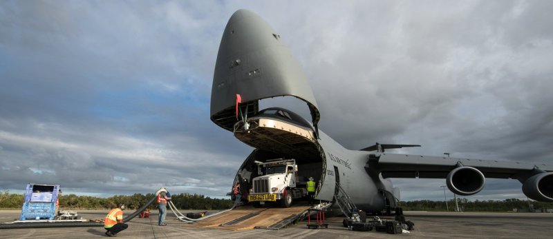 АН-124 В США