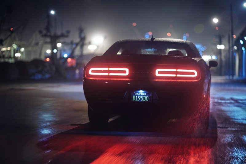 Фары dodge Challenger vland