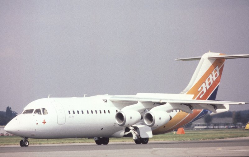 QUALITYWINGS Avro-146