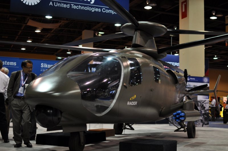 Sikorsky s-97 Raider с боку