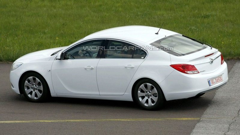 Opel Insignia хэтчбек 2014