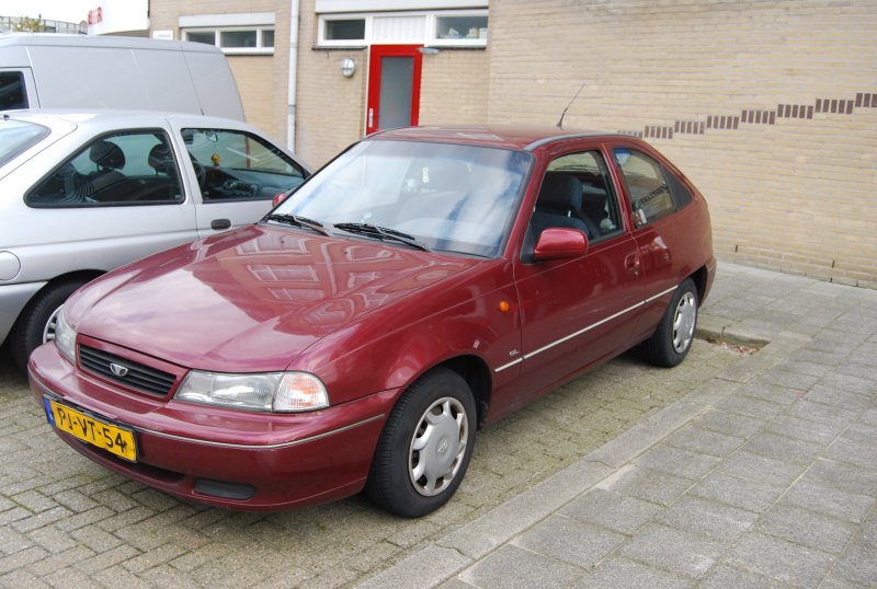Daewoo Nexia 1996 хэтчбек