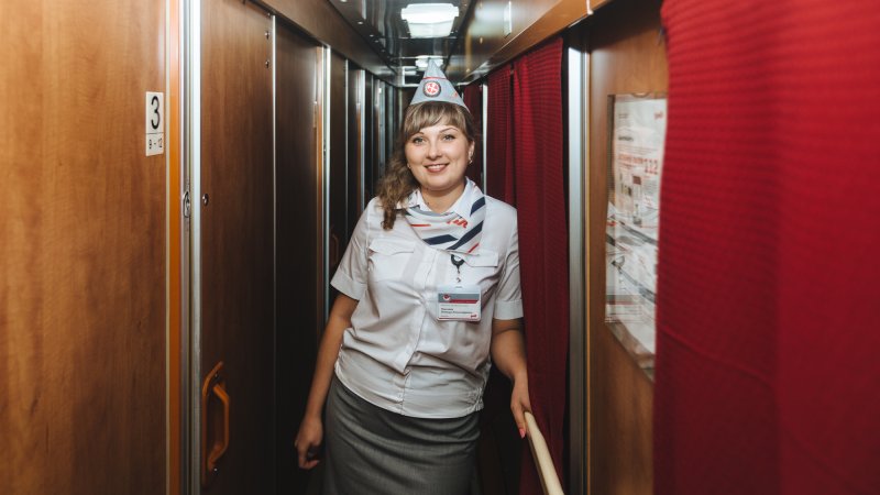Проводник пассажирских вагонов СССР
