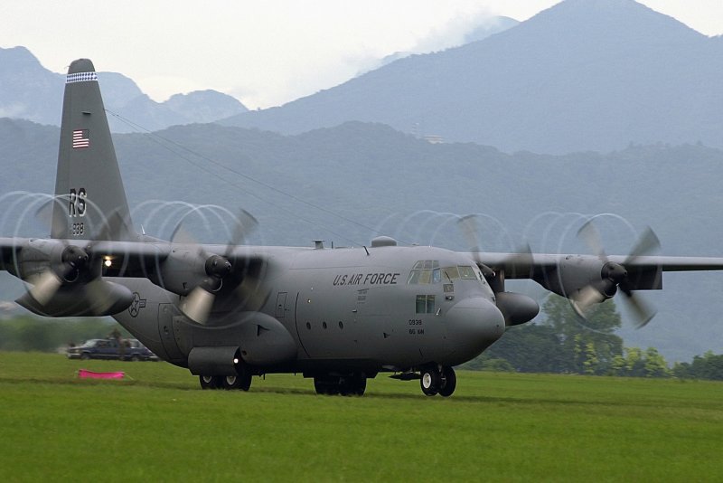 Индонезии c130
