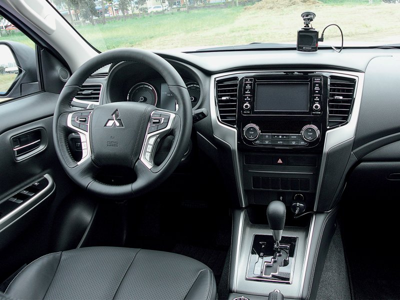 Mitsubishi l200 Isofix
