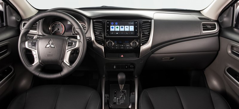 Mitsubishi l200 2021 интерьер