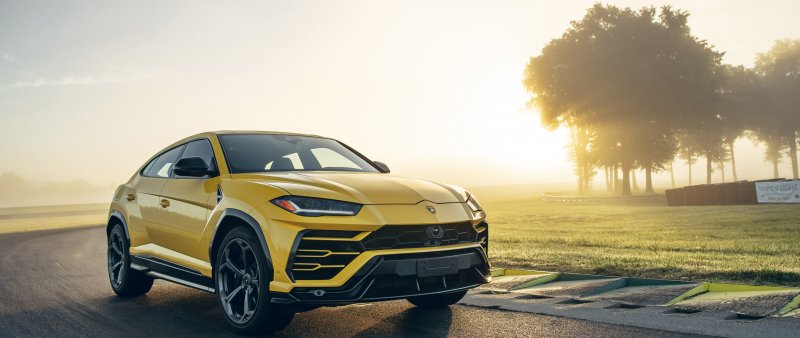 Lamborghini Urus 4k City