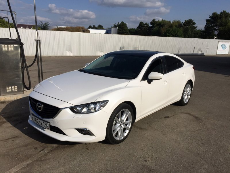 Mazda 6 белая