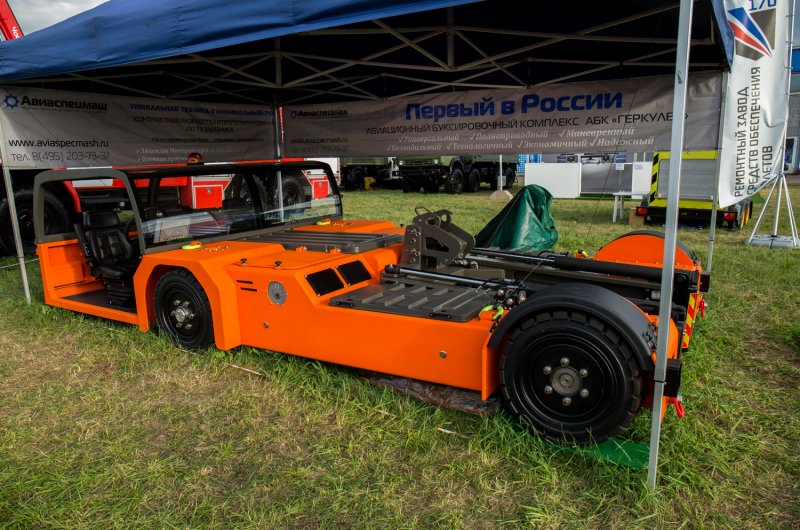Авиационный буксировочный комплекс Геркулес