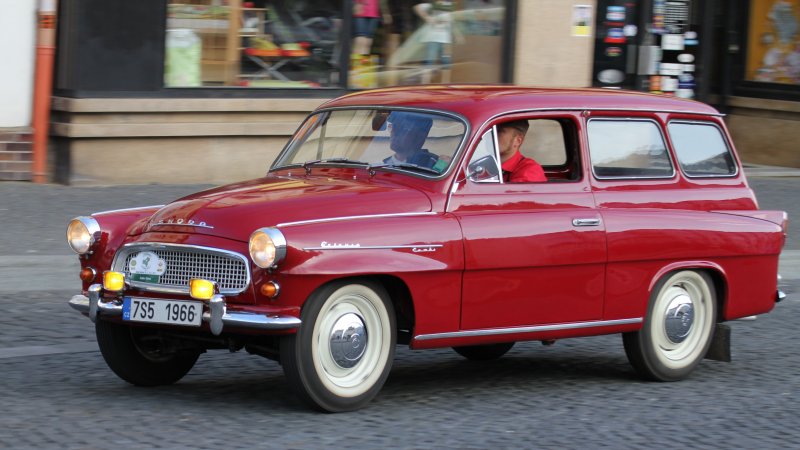 Skoda 130