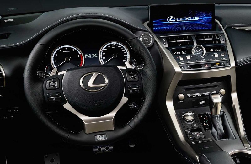 Lexus NX 200 салон