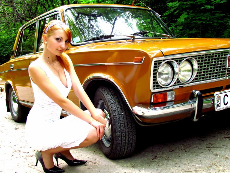 Девушки и отечественные авто