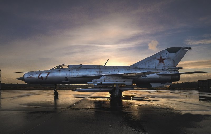 Самолет mig-21r