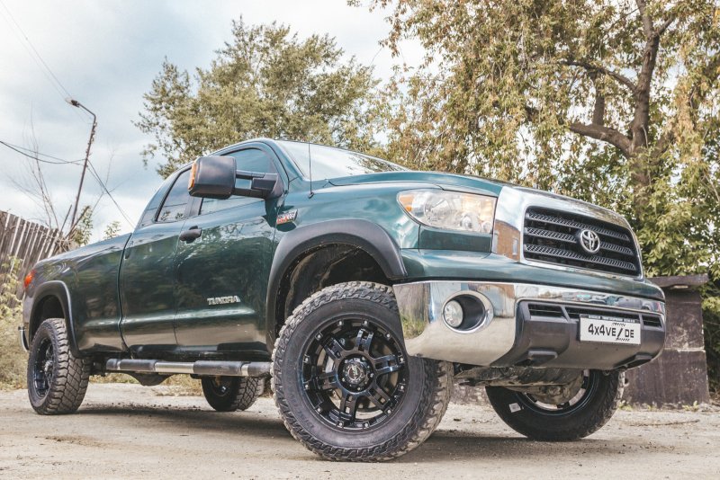 Toyota Tundra III
