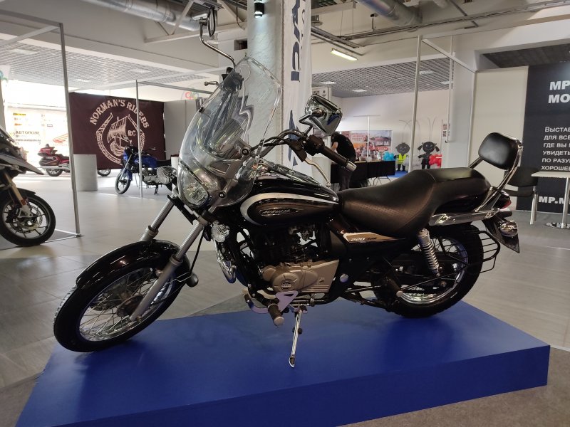 Bajaj Avenger Cruise 220 DTS-I