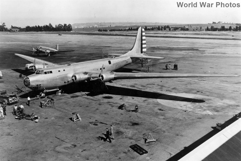 B-19 бомбардировщик
