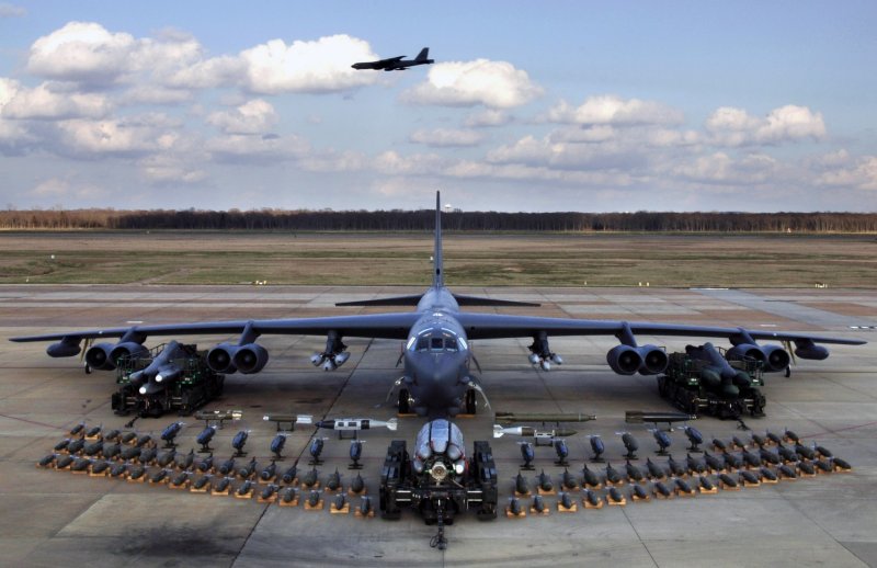 B-19 бомбардировщик