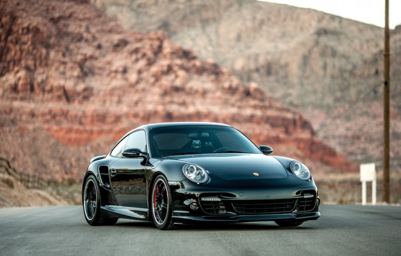 Porsche 911 Turbo черный