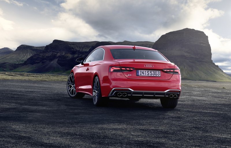 Ауди s5 2013