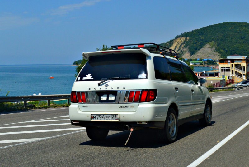 Nissan Bassara фото