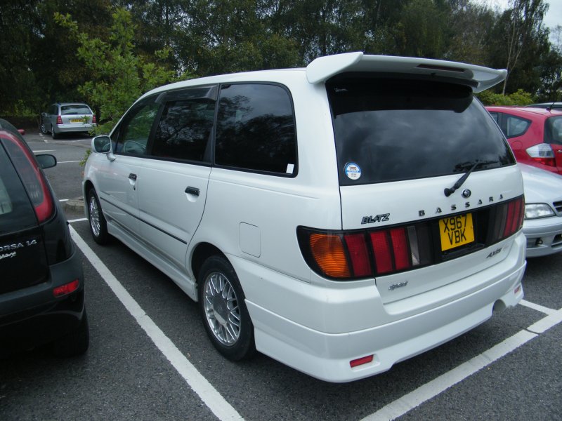 Nissan Presage u30